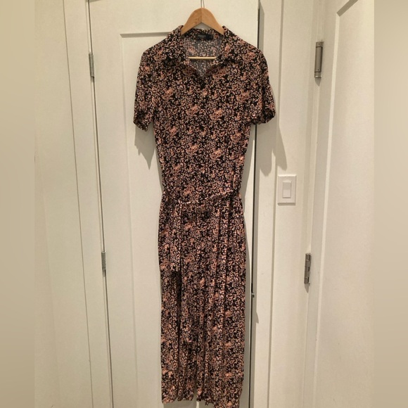 Elegant Black and Pink short sleeve Jumpsuit - Picture 1 of 8